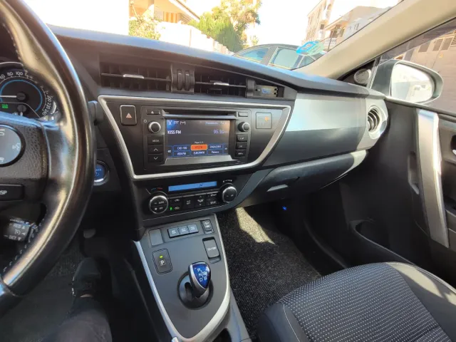 Toyota Auris 2014