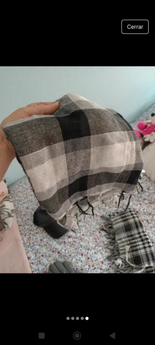 Lote complementos: gorra, bufandas y guantes piel