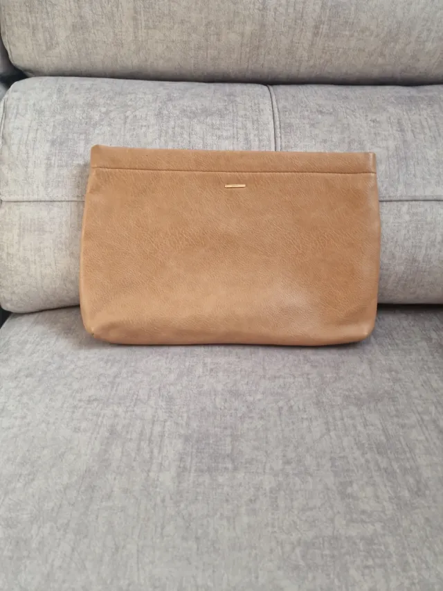 Bolso de mano beige