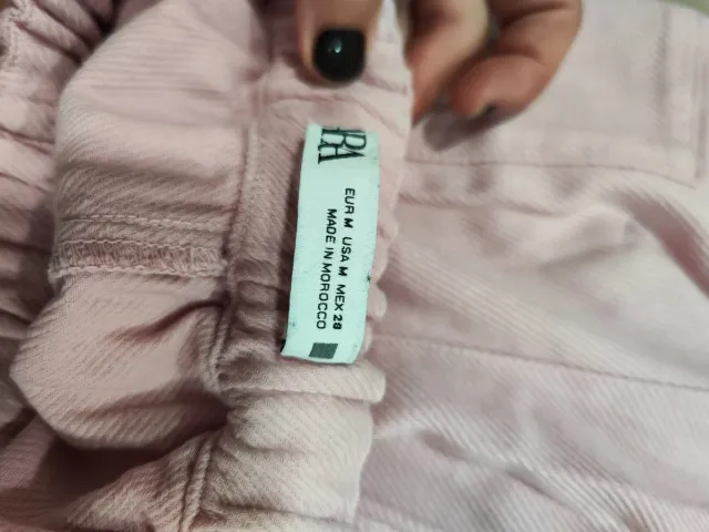 Pantalón Zara