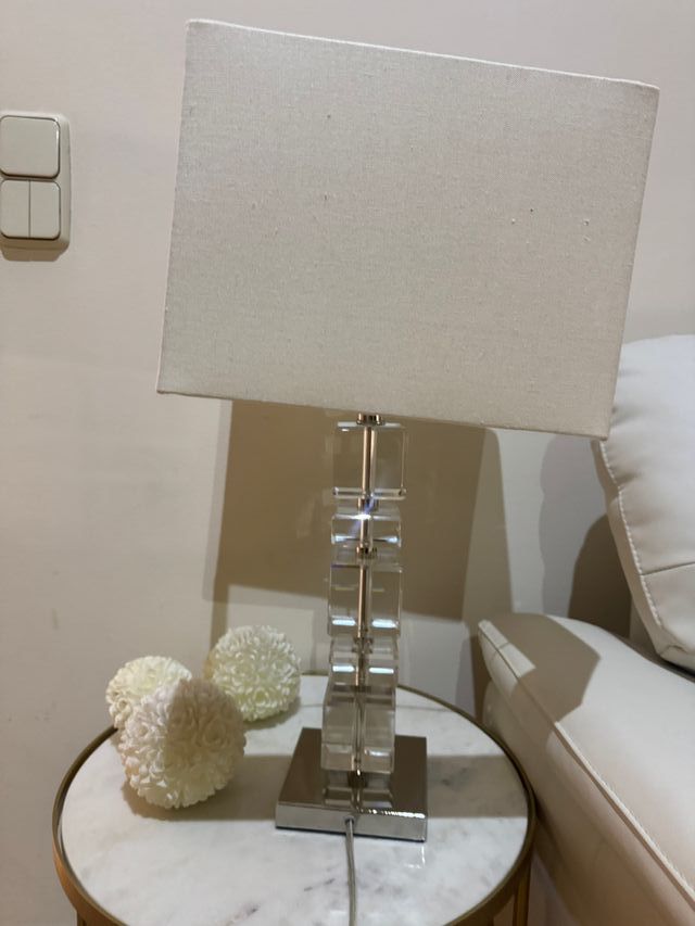 Lámpara de mesa El Corte Inglés