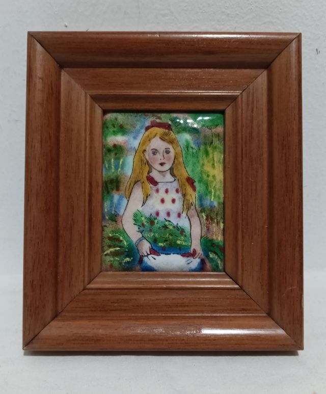 Antiguo esmalte artístico NICOLAU. Barcelona. Niña