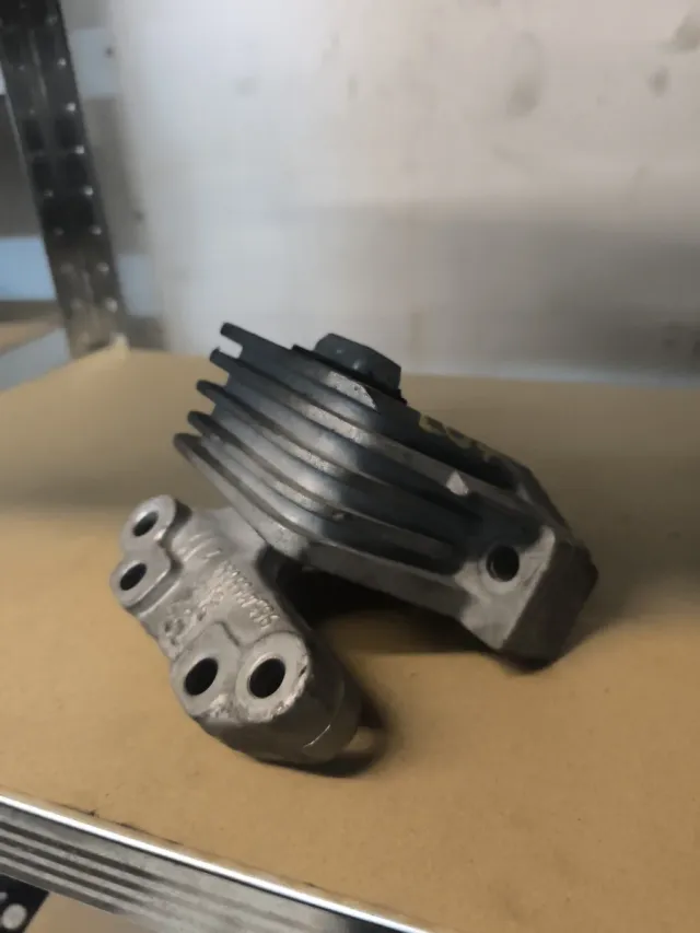 Soporte Motor Peugeot 207cc