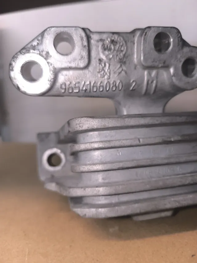 Soporte Motor Peugeot 207cc