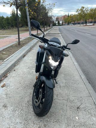 Honda CB650F Negra