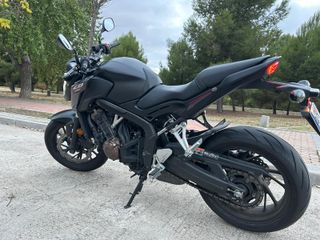 Honda CB650F Negra