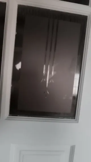 Puerta madera 1.99m x 72cm con cristal