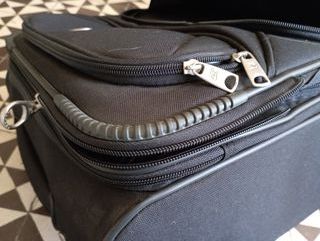 Maleta de viaje compacta