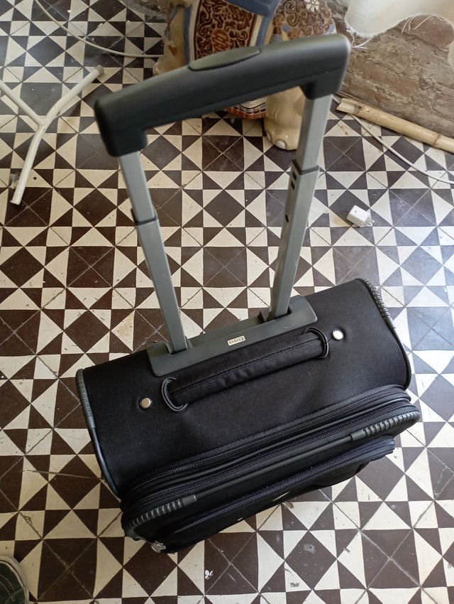 Maleta de viaje compacta