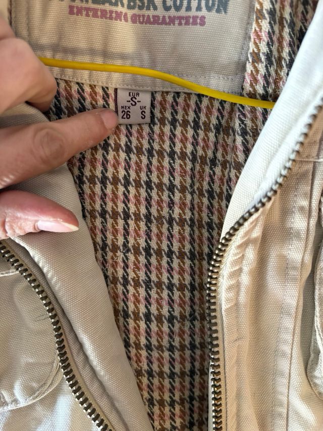 Cazadora chica beige talla S