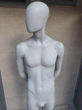 Maniquí Hombre Gris