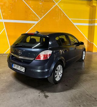 Opel Astra 1.6 Enjoy