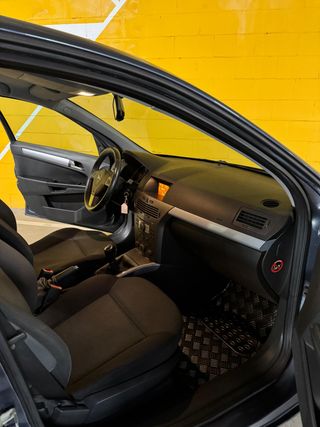 Opel Astra 1.6 Enjoy