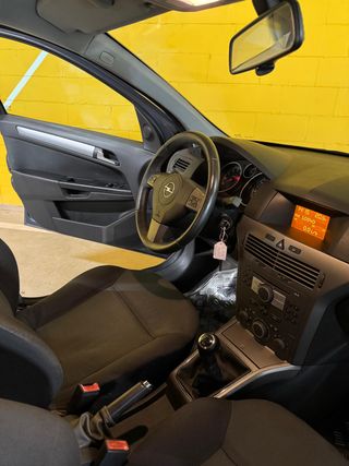 Opel Astra 1.6 Enjoy