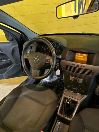 Opel Astra 1.6 Enjoy