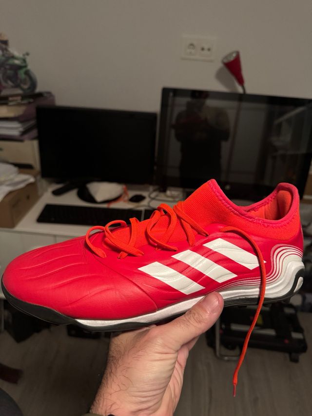 Botas de fútbol Adidas Talla 45/46 Rojas