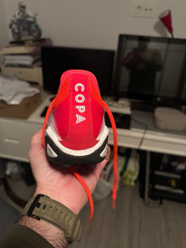 Botas de fútbol Adidas Talla 45/46 Rojas