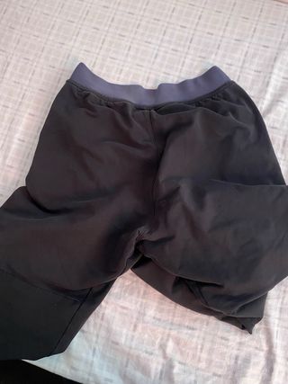 Pantalón de chándal negro y gris