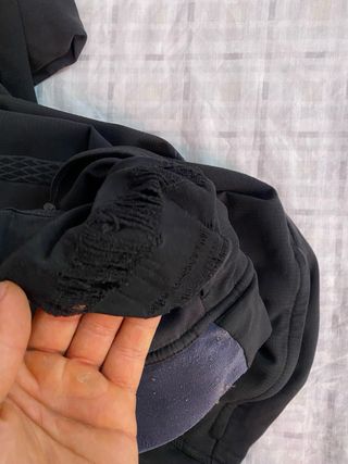 Pantalón de chándal negro y gris
