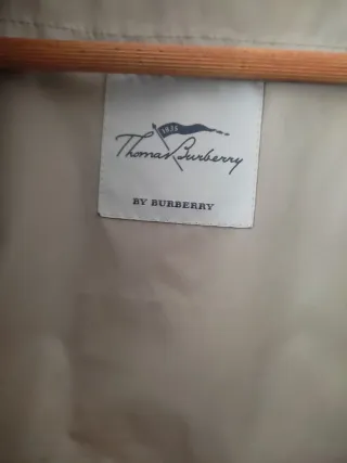 Gabardina Burberry Beige Talla XS