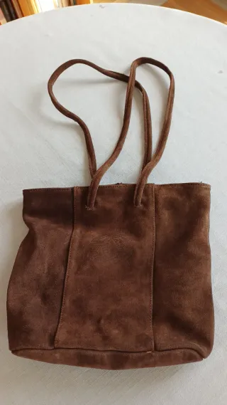 Bolso de piel marrón