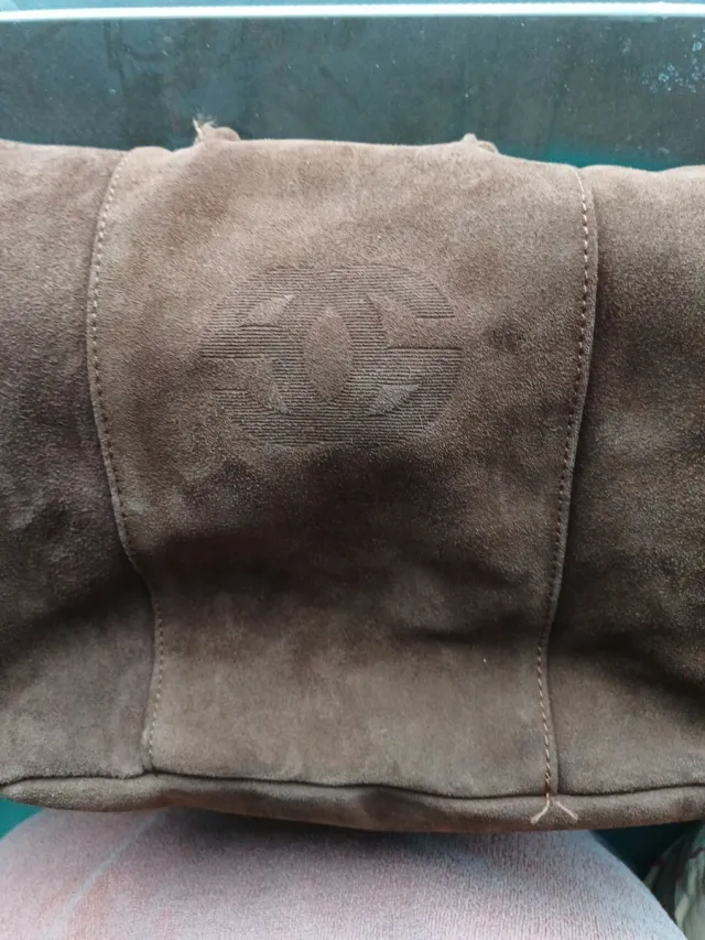 Bolso de piel marrón