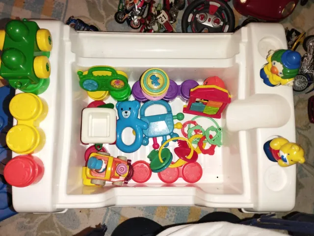 Mesa de actividades para bebés Fisher-Price