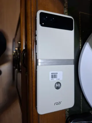 Motorola Razr 40 Beige/Bianco