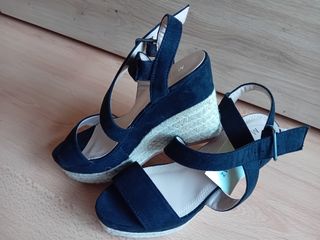 Sandalias cuña MARYPAZ T38 negras