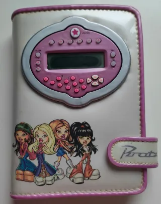 Agenda diario planner Bratz con calculadora