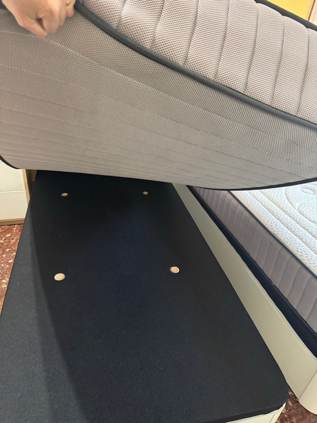 2 Canapés abatibles + 2 colchones viscoelásticos