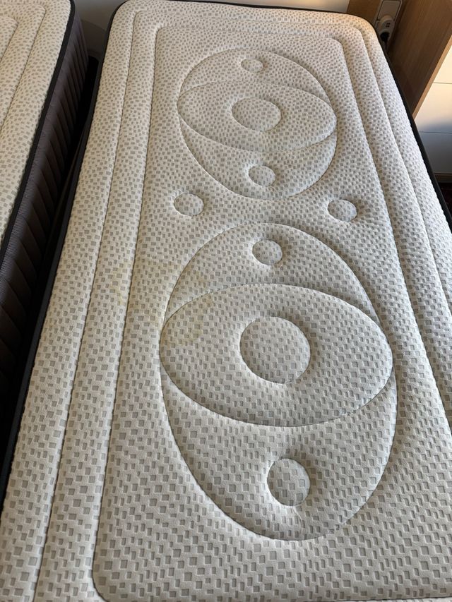 2 Canapés abatibles + 2 colchones viscoelásticos