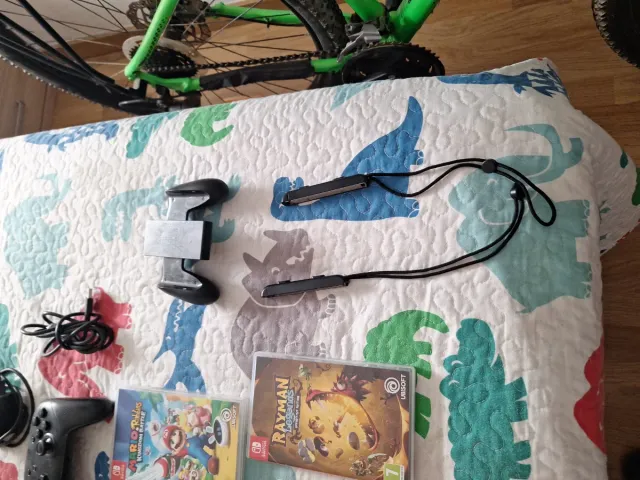 Nintendo Switch Azul/Rojo + Juegos