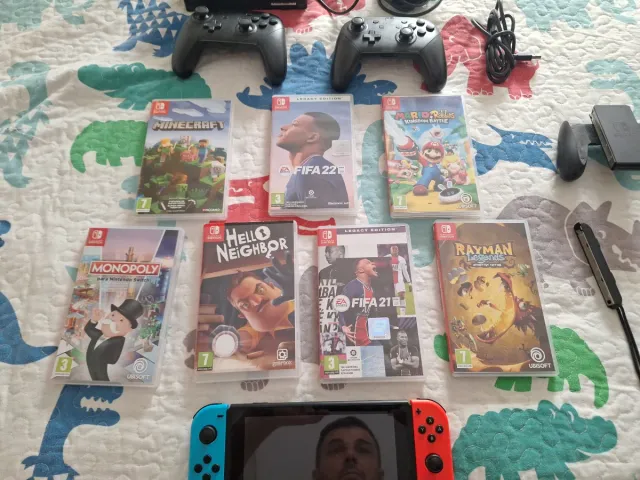 Nintendo Switch Azul/Rojo + Juegos