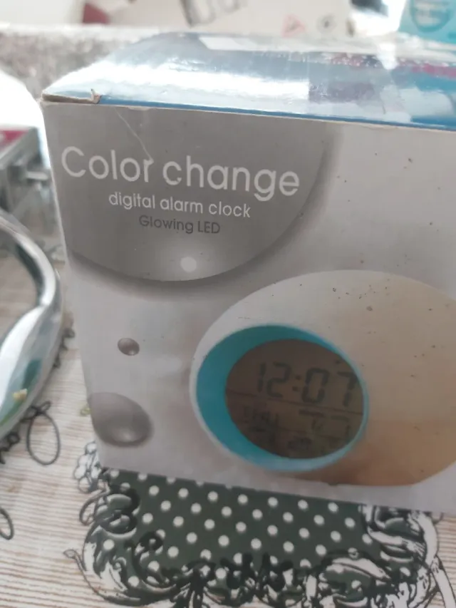 Reloj digital Color change