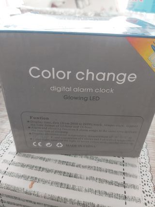 Reloj digital Color change