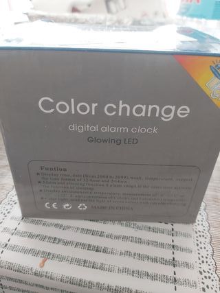 Reloj digital Color change