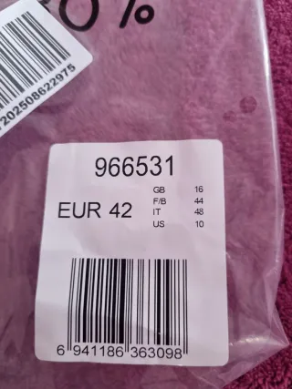 Top bikini bustier con detalle anilla morado