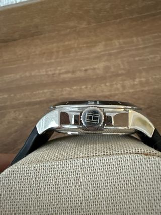 Reloj Tommy Hilfiger Negro Naranja correa caucho