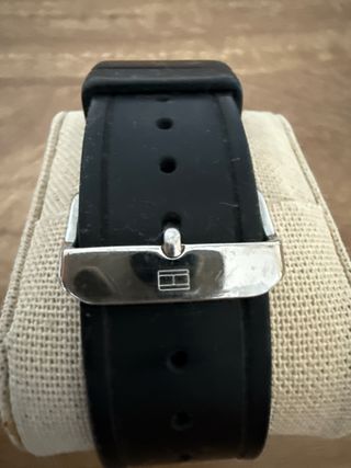 Reloj Tommy Hilfiger Negro Naranja correa caucho