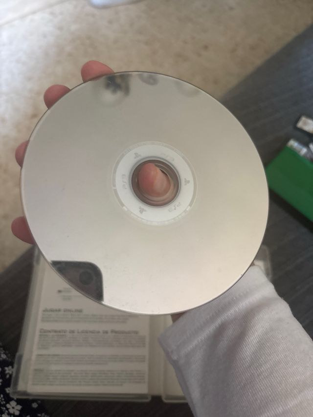 Lote 2 juegos PS3: GTA IV y Call of Duty