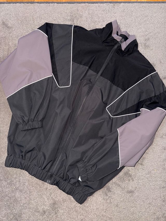 Chaqueta Zara Negra y Gris Talla S/M