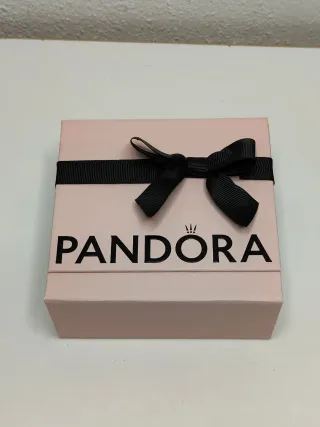Caja Pandora Rosa con Lazo Negro