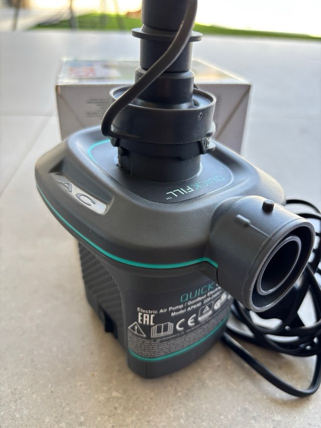 Bomba Eléctrica Invertible INTEX 220V