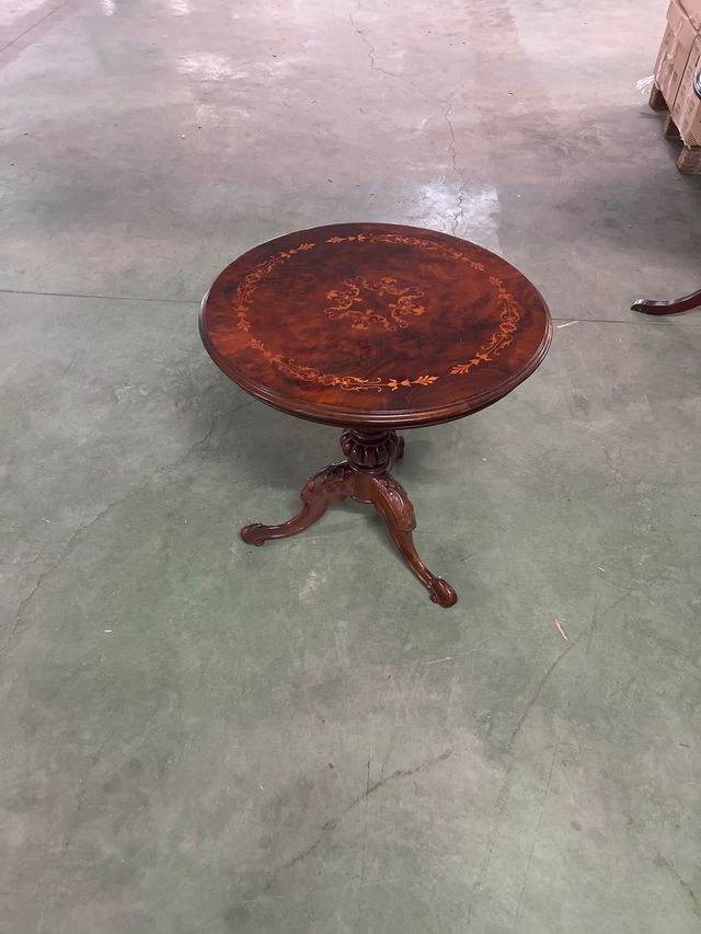 Mesa auxiliar redonda de madera