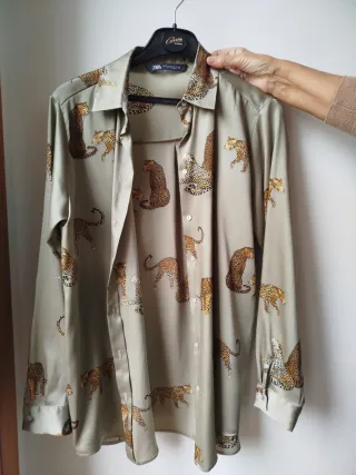 Camisa Zara Estampado Leopardo Talla XS