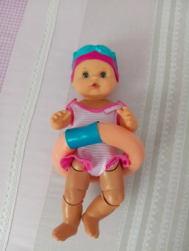 Nenuco Piscina con Flotador