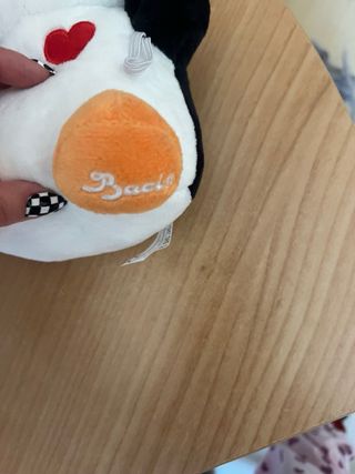 Peluche Pinguino Baci con Cuore Rosso