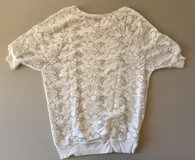 Camiseta blanca de encaje