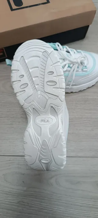 Zapatillas Fila Strada Logo Niña Talla 35